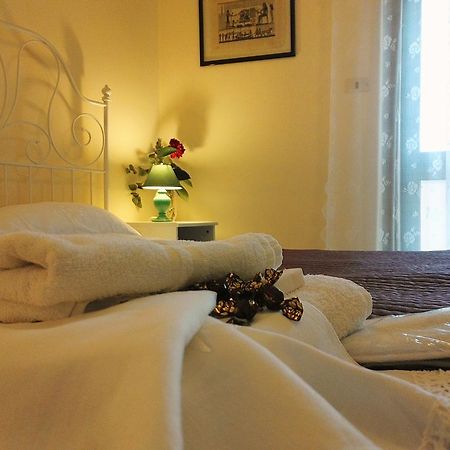 La Casa Di Chicca Apartman Lecce Kültér fotó